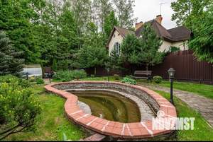 Дом 250м², 3-этажный, участок 9 сот.  