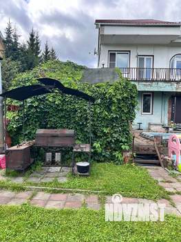 Дом 397м², 3-этажный, участок 12 сот.  