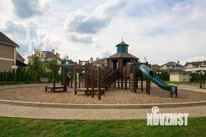 Дом 625м², 3-этажный, участок 12 сот.  