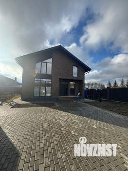 Коттедж 208м², 2-этажный, участок 6 сот.  