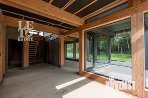 Дом 322м², 2-этажный, участок 13 сот.  