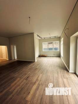 Дом 130м&sup2;, 1-этажный, участок 6 сот.  