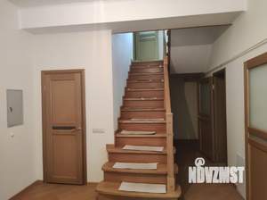 Дом 344м&sup2;, 2-этажный, участок 19 сот.  