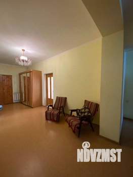 Дом 375м², 3-этажный, участок 25 сот.  