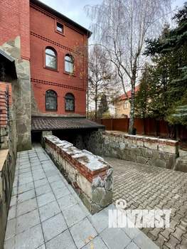 Дом 570м², 4-этажный, участок 15 сот.  