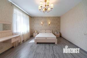 Дом 286м², 2-этажный, участок 24 сот.  