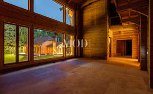 Дом 551м&sup2;, 3-этажный, участок 31 сот.  