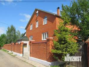 Дом 350м², 4-этажный, участок 8 сот.  