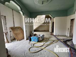 Дом 270м², 2-этажный, участок 6 сот.  