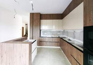 Дом 449м², 2-этажный, участок 15 сот.  