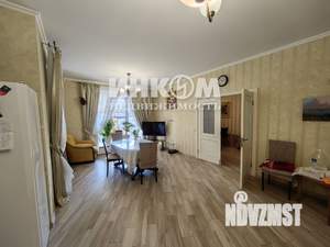 Таунхаус 295м², 4-этажный, участок 5 сот.  