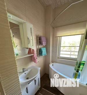 Коттедж 246м², 2-этажный, участок 10 сот.  
