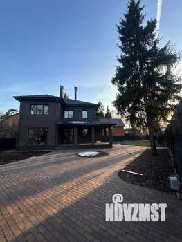 Коттедж 439м², 2-этажный, участок 10 сот.  