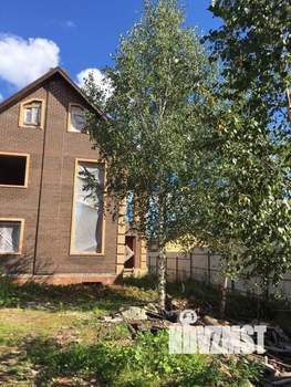 Дом 224м², 3-этажный, участок 6 сот.  