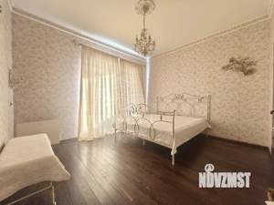 Дом 311м&sup2;, 2-этажный, участок 10 сот.  