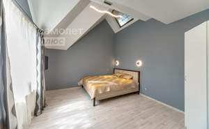 Дом 310м&sup2;, 3-этажный, участок 15 сот.  