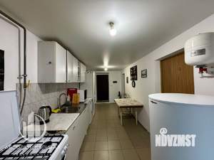 Коттедж 242м², 3-этажный, участок 13 сот.  