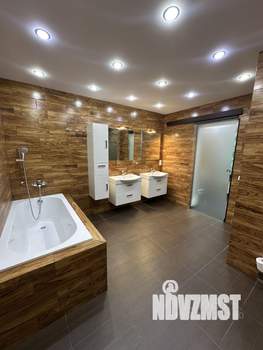 Дом 503м², 3-этажный, участок 42 сот.  