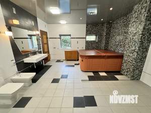 Дом 455м², 3-этажный, участок 14 сот.  