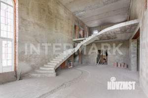 Коттедж 1700м², 2-этажный, участок 52 сот.  