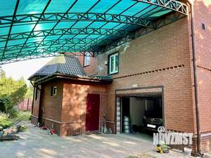 Дом 353м², 3-этажный, участок 8 сот.  