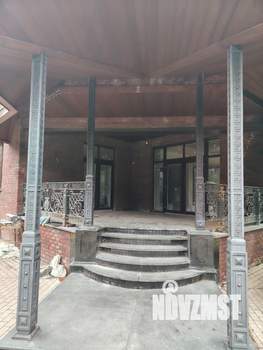 Коттедж 516м&sup2;, 2-этажный, участок 9 сот.  