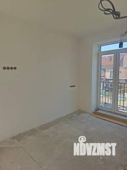 Таунхаус 172м², 3-этажный, участок 6 сот.  