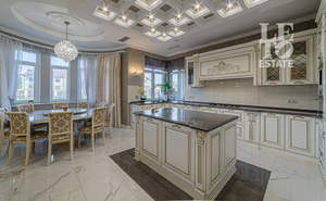 Дом 1150м², 4-этажный, участок 55 сот.  