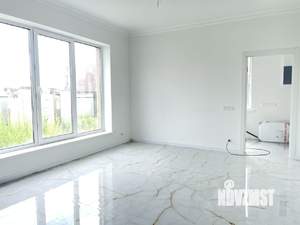 Коттедж 214м², 3-этажный, участок 5 сот.  