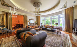 Дом 850м², 3-этажный, участок 36 сот.  