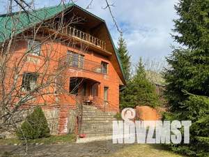 Дом 400м², 4-этажный, участок 17 сот.  