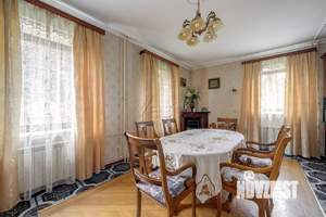 Коттедж 447м², 2-этажный, участок 15 сот.  