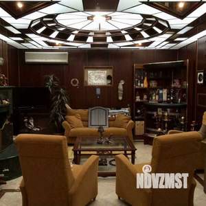 Дом 500м², 4-этажный, участок 30 сот.  