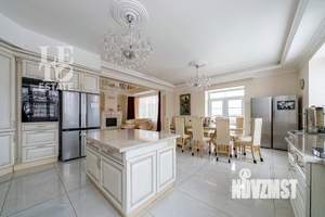 Дом 1110м², 4-этажный, участок 26 сот.  