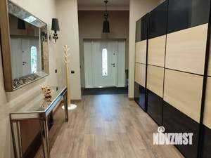 Дом 699м², 4-этажный, участок 10 сот.  