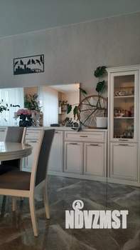 Коттедж 520м², 3-этажный, участок 14 сот.  