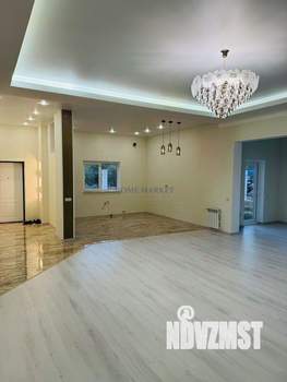 Дом 253м&sup2;, 2-этажный, участок 7 сот.  