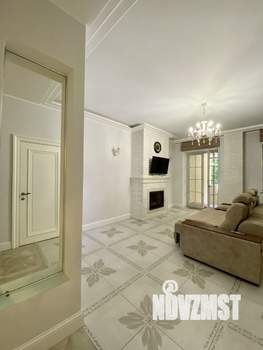 Таунхаус 320м&sup2;, 4-этажный, участок 1 сот.  