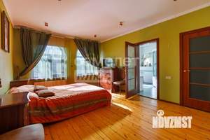 Коттедж 500м², 3-этажный, участок 30 сот.  