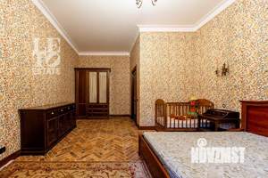 Дом 980м², 4-этажный, участок 61 сот.  