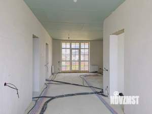 Дом 270м², 2-этажный, участок 6 сот.  
