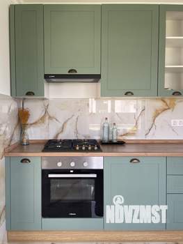 Коттедж 240м², 3-этажный, участок 8 сот.  