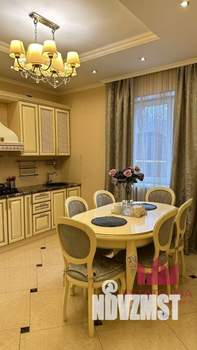 Дом 149м², 3-этажный, участок 2 сот.  