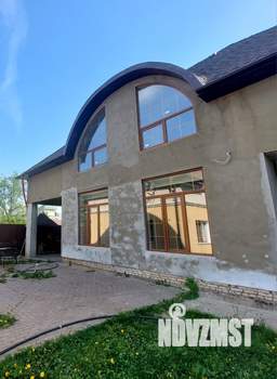 Дом 140м², 2-этажный, участок 9 сот.  