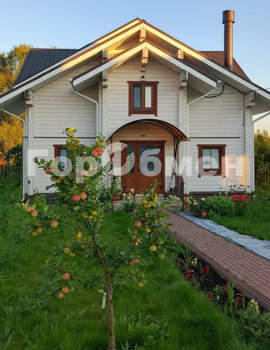 Дом 274м², 2-этажный, участок 15 сот.  