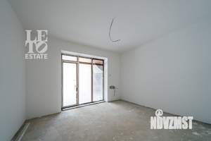 Дом 1150м², 3-этажный, участок 31 сот.  