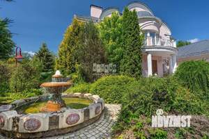 Дом 800м², 3-этажный, участок 30 сот.  