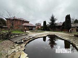 Коттедж 504м², 3-этажный, участок 25 сот.  