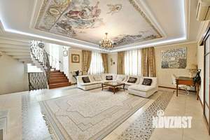 Коттедж 428м², 3-этажный, участок 12 сот.  