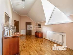 Дом 282м², 2-этажный, участок 20 сот.  